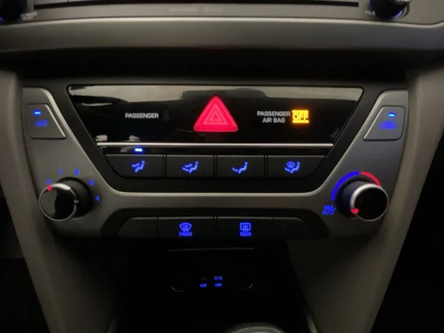 Used 2017 Gray Hyundai SE image 18