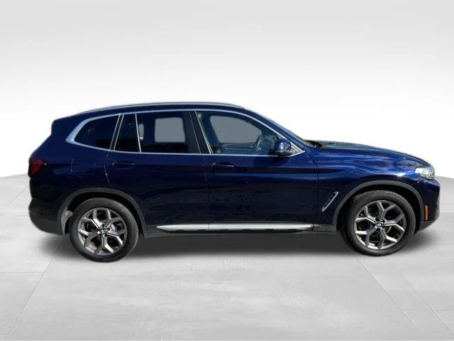 Used 2023 Blue BMW xDrive30i image 8