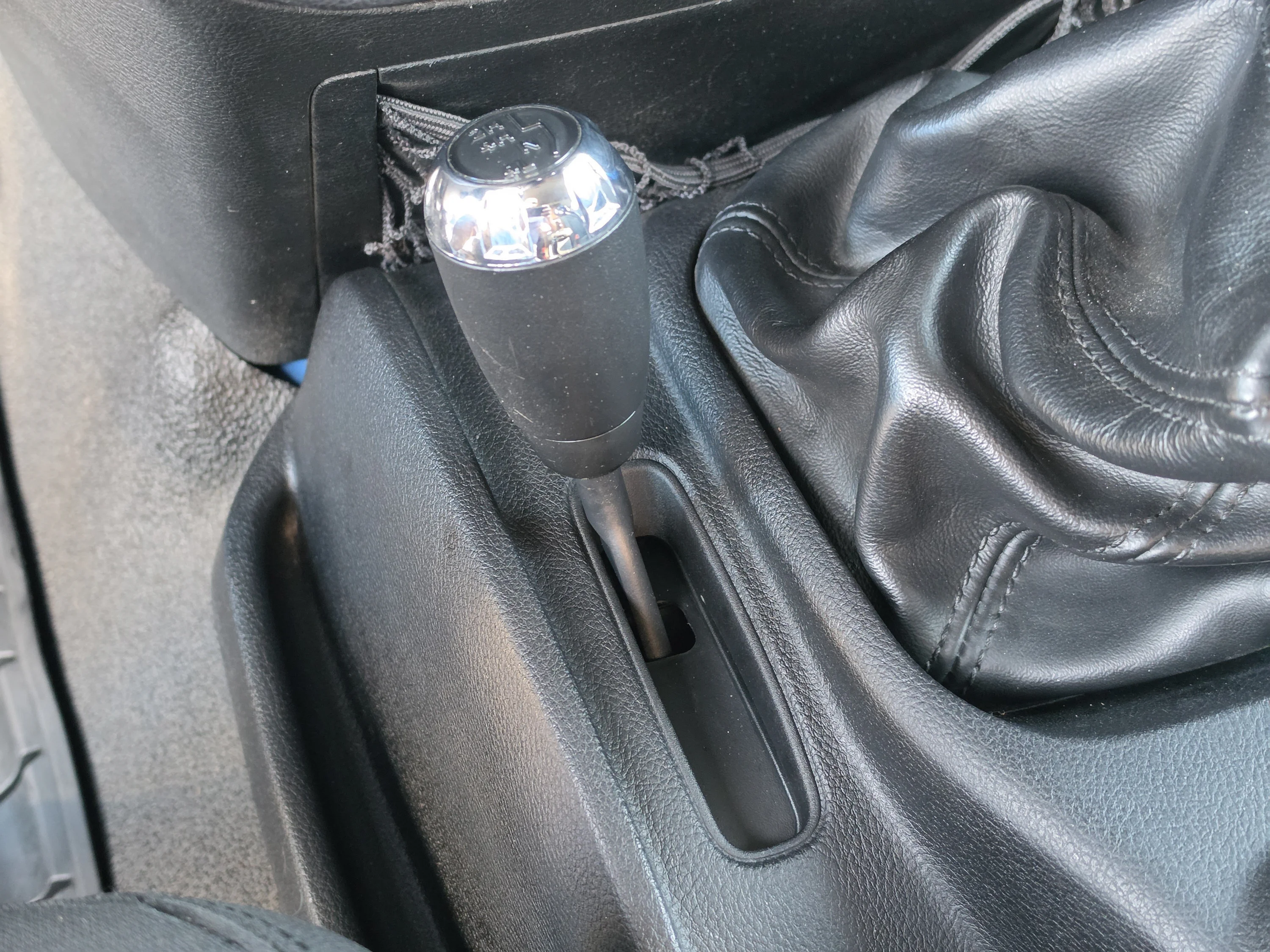 Used 2015 Hydro Blue Pearl Coat Jeep Sport image 29