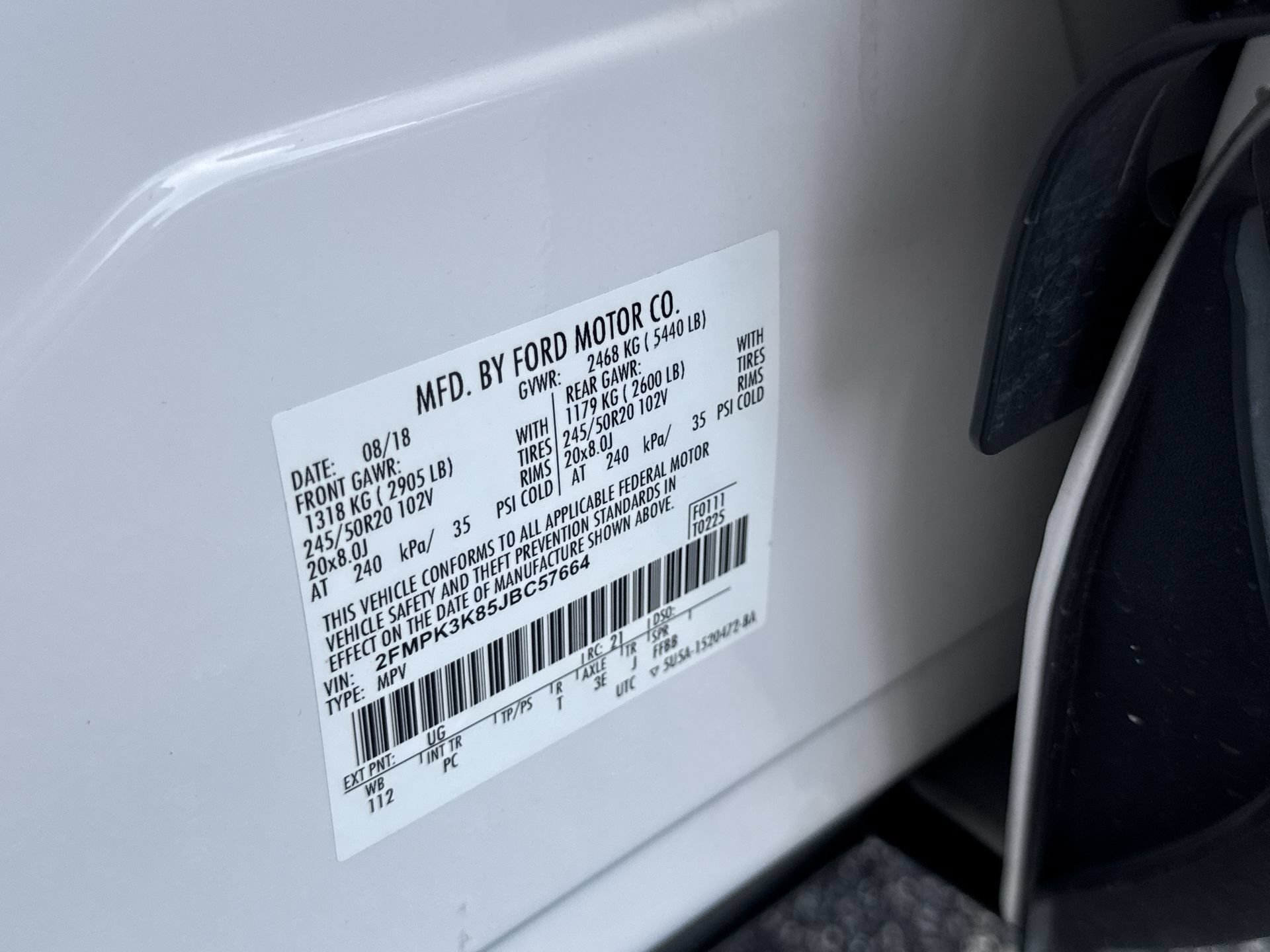Used 2018 White Platinum Clearcoat Metallic Ford Titanium image 37
