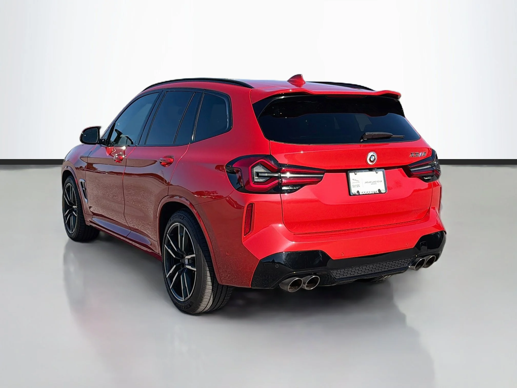 Used 2023 Toronto Red Metallic BMW M image 3