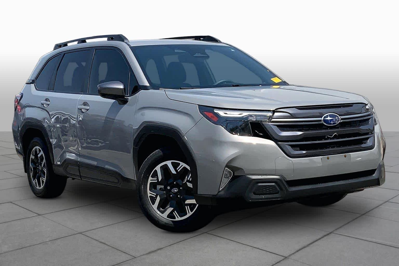 Certified Used 2025 River Rock Pearl Subaru Premium image 3