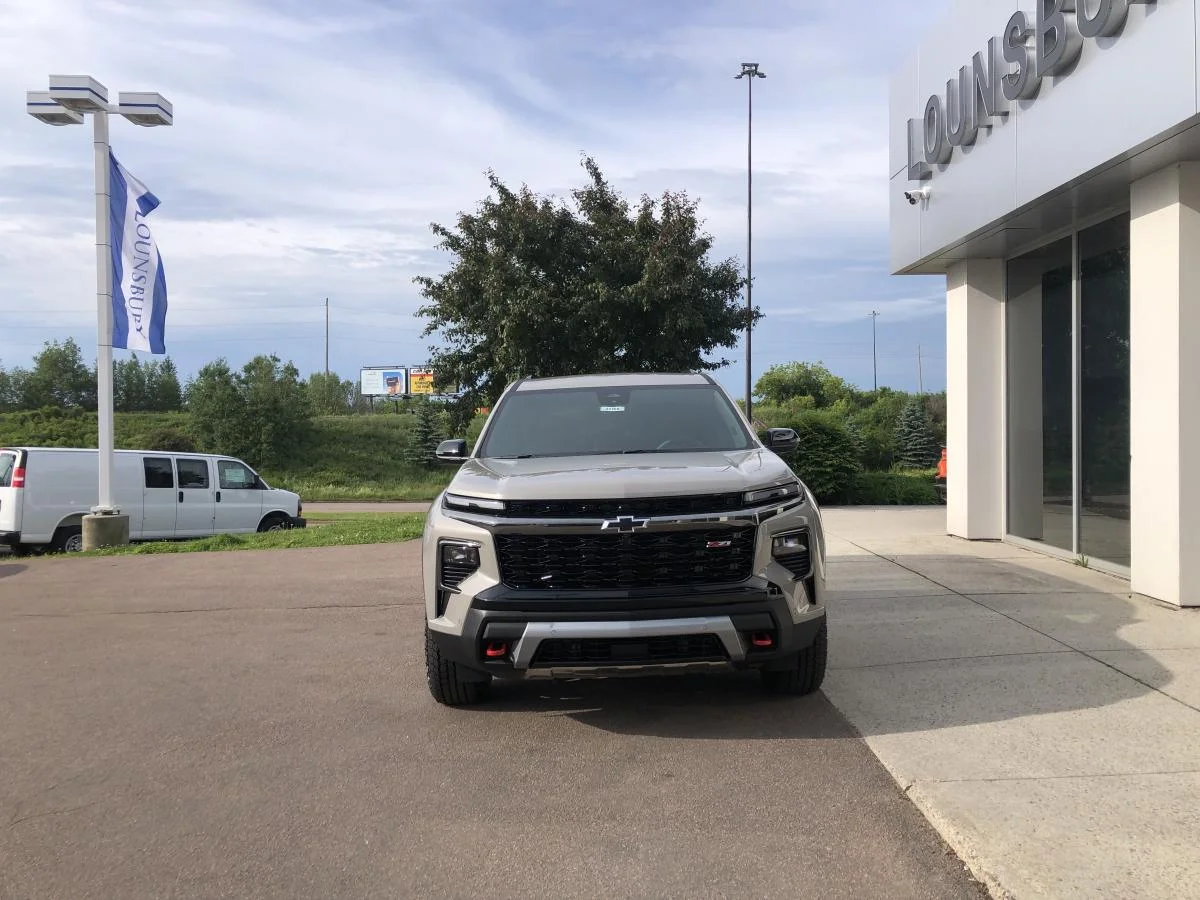 New 2026 Grey Chevrolet Awd 4dr Z71 image 3