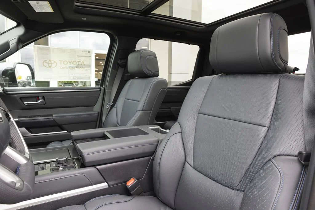 New 2026 Wind Chill Pearl <sup>1</sup> Toyota Tundra Platinum image 8