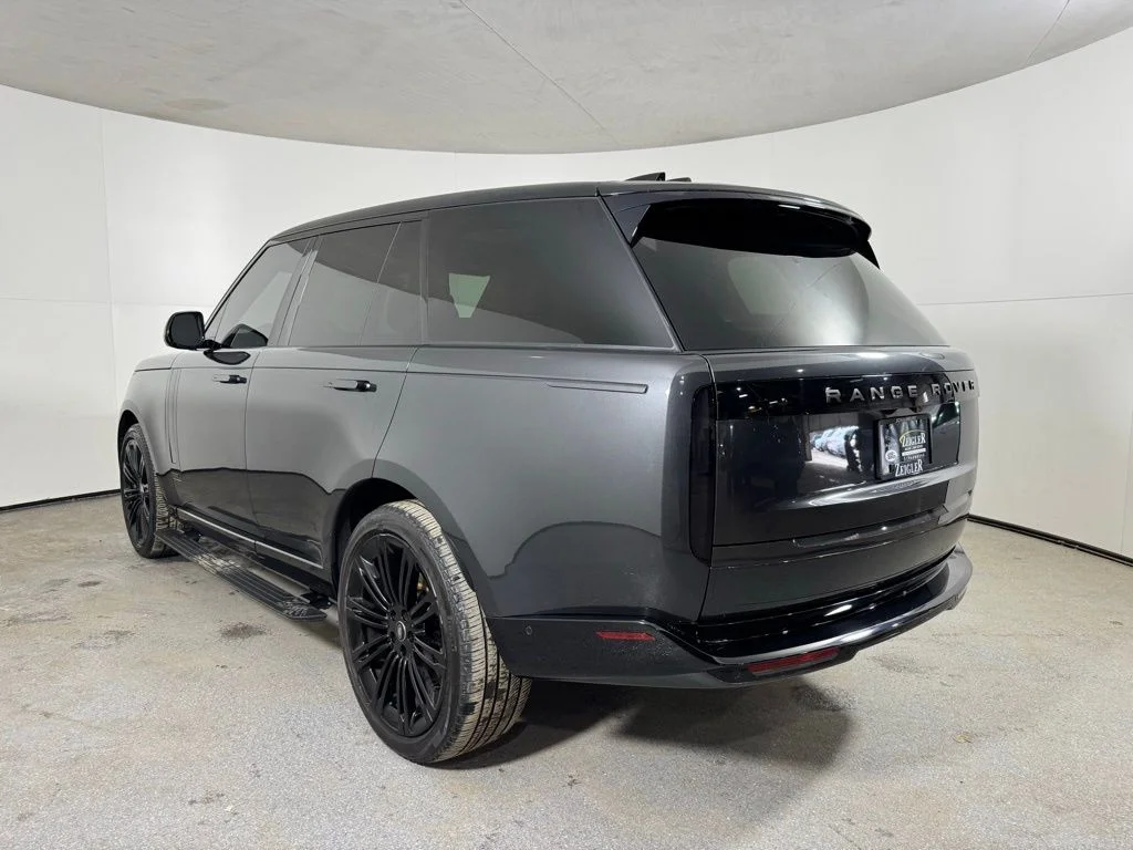 Used 2024 Carpathian Gray Premium Metallic Land Rover Autobiography image 9
