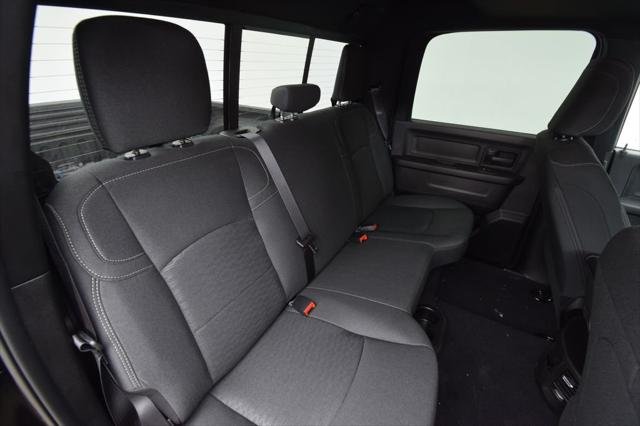 New 2026 Diamond Black Crystal Pearl-Coat Exterior Paint RAM Warlock image 20