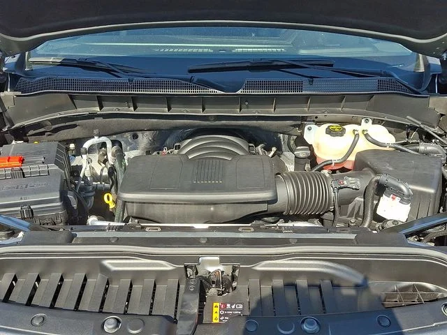 Used 2025 Gray Chevrolet RST image 26