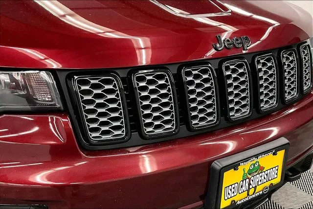 Used 2020 Velvet Red Pearlcoat Jeep Altitude image 33