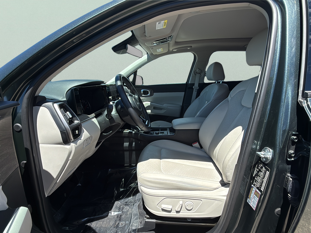 Used 2023 Aruba Green Kia X-Line EX image 23