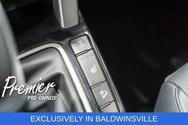 Used 2021 White Kia EX image 30