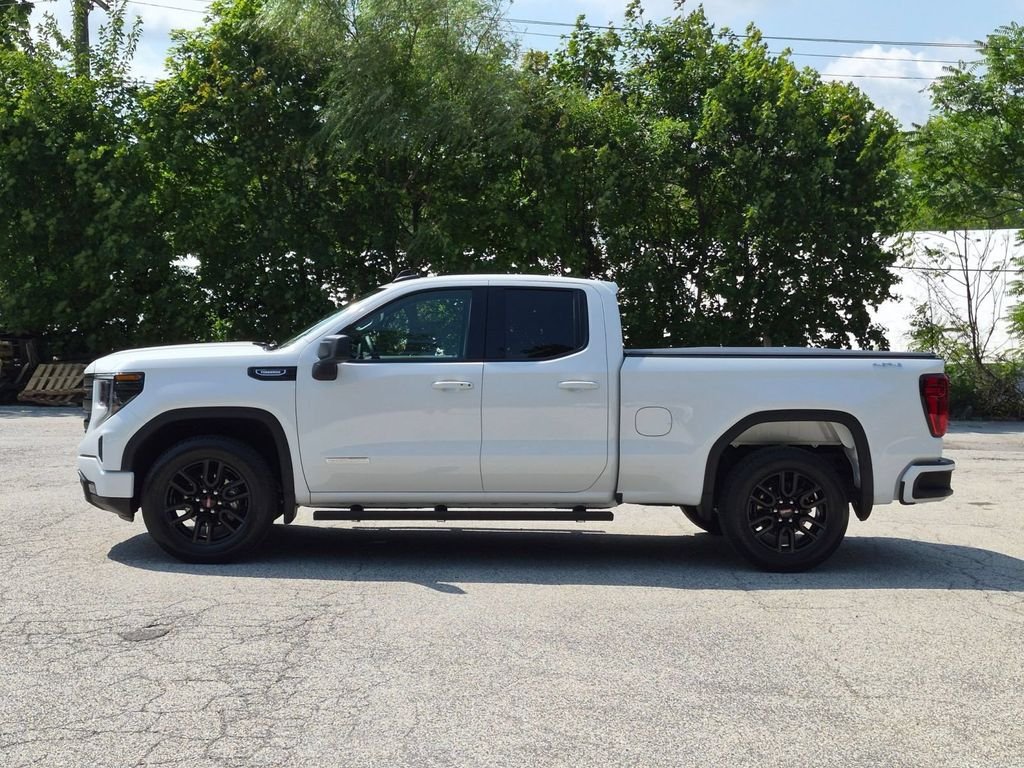 Used 2026 White GMC Elevation image 8