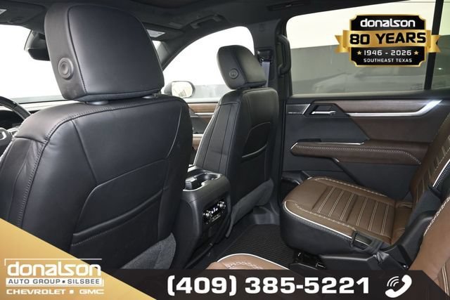 2026 GMC Acadia Denali Ultimate - Photo 11