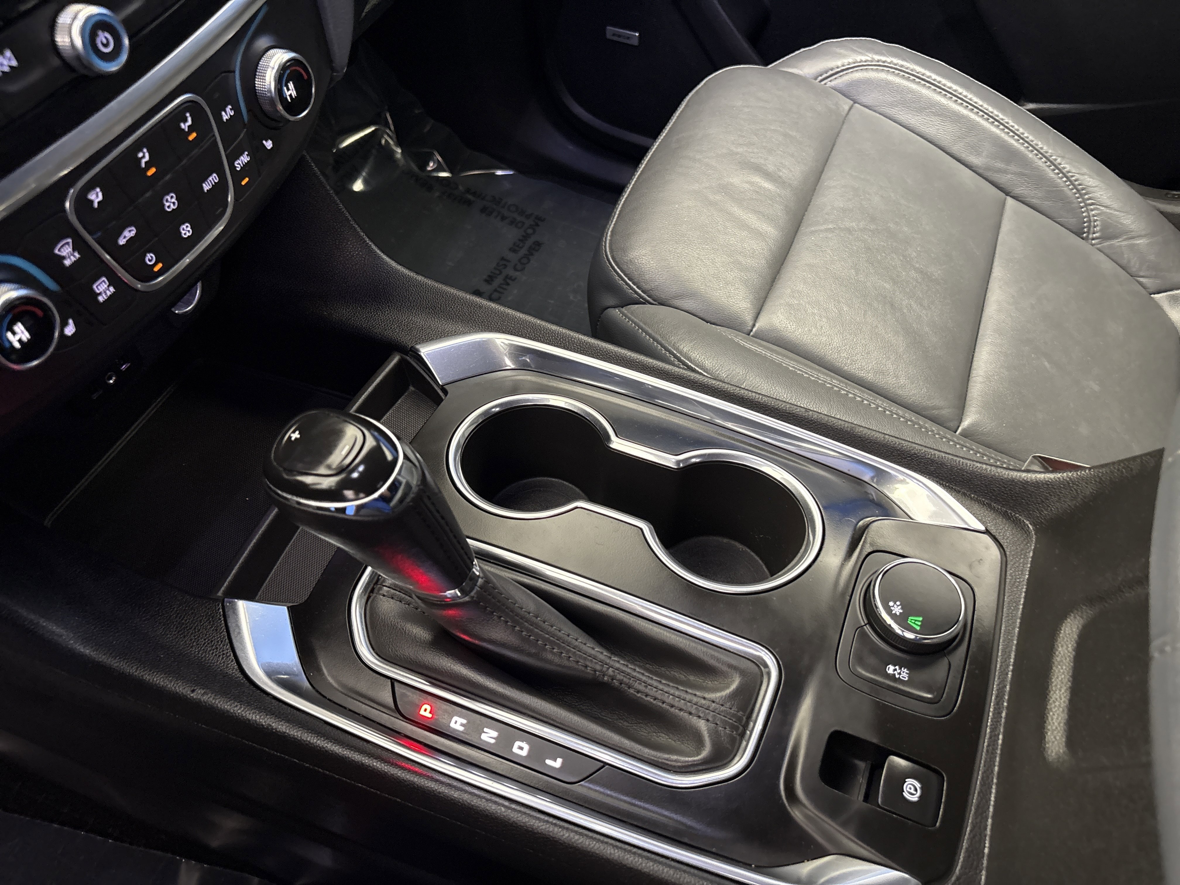 Used 2019 Summit White Chevrolet LT Leather image 22