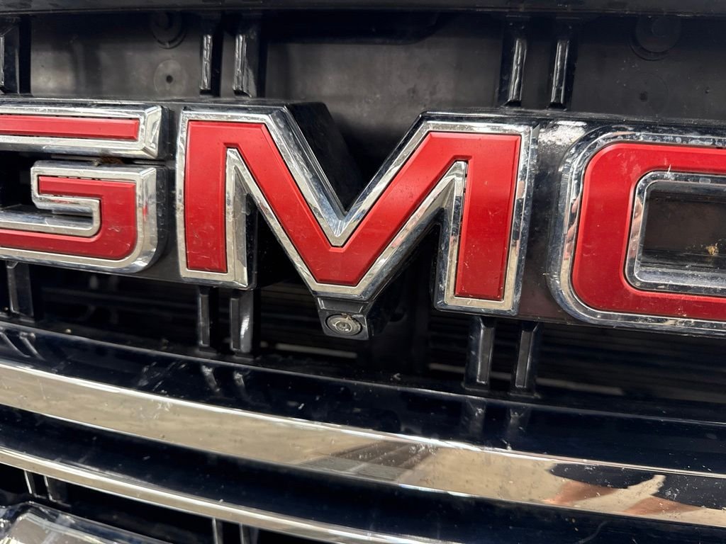 Used 2022 Black GMC SLT image 13