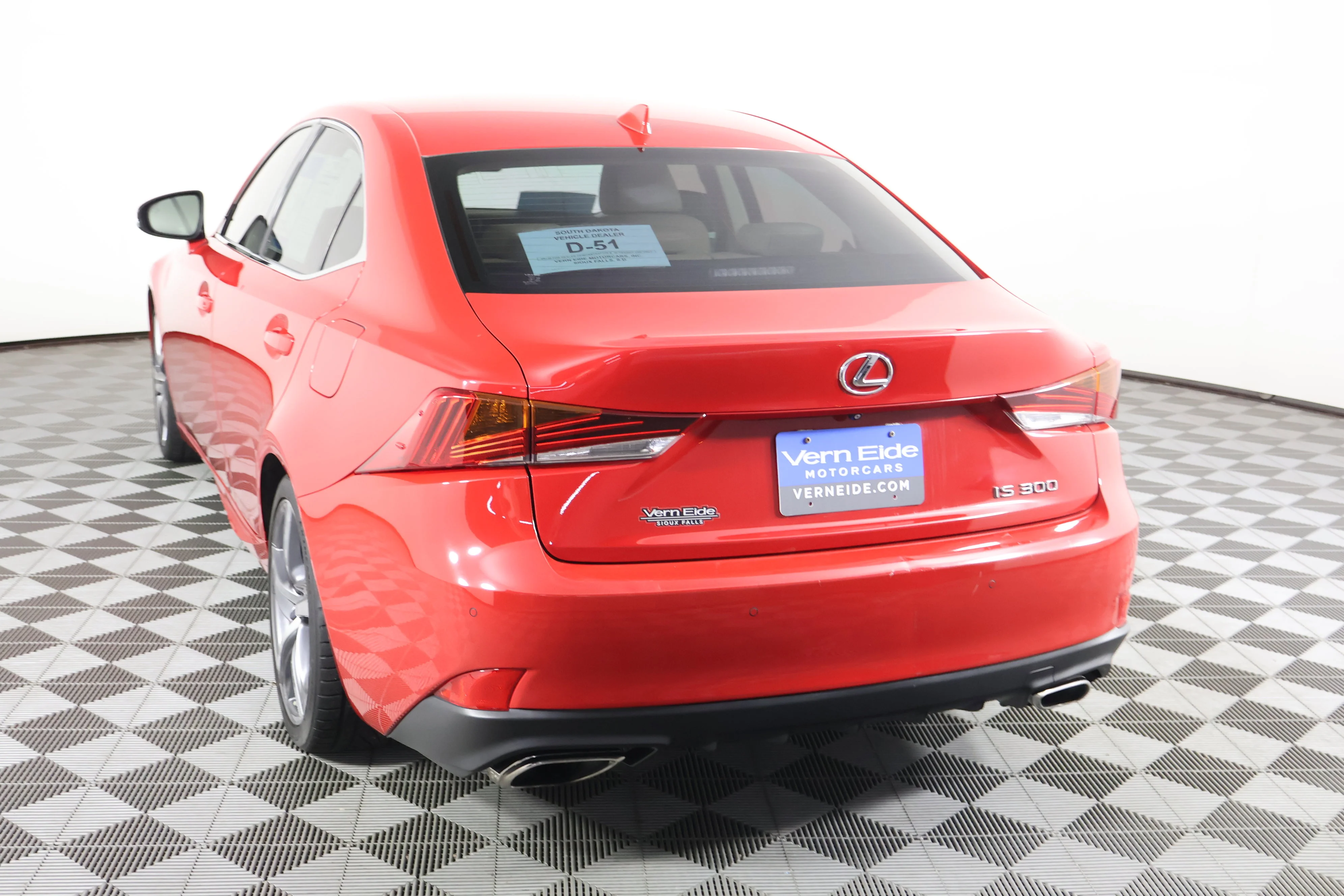 2019 Lexus IS 300 - Photo 7