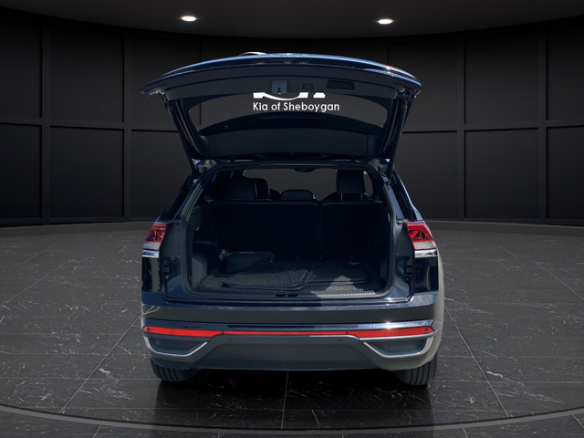 Used 2020 Black Volkswagen 2.0T SE w/Technology image 36