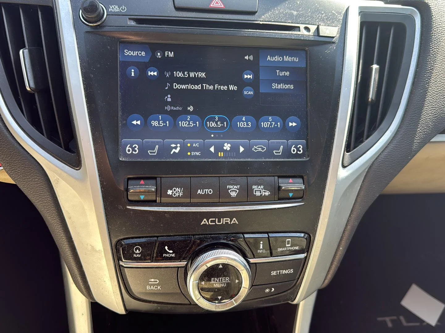 Used 2020 Platinum White Pearl Acura SH-AWD V6 w/Tech image 12