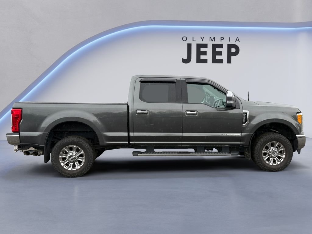 Used 2017  Ford Lariat image 7