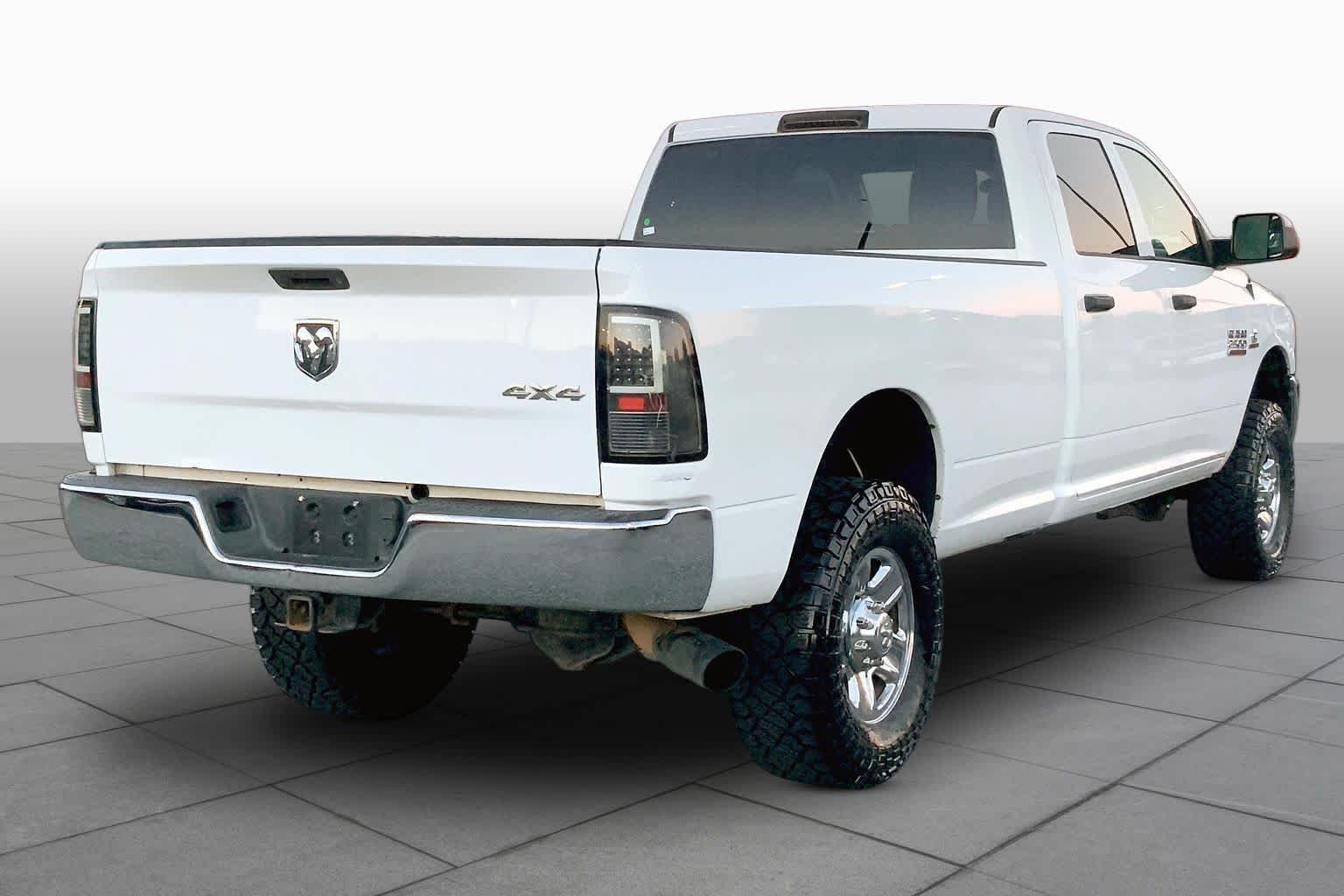 Used 2018 Bright White Clearcoat Ram Tradesman image 12