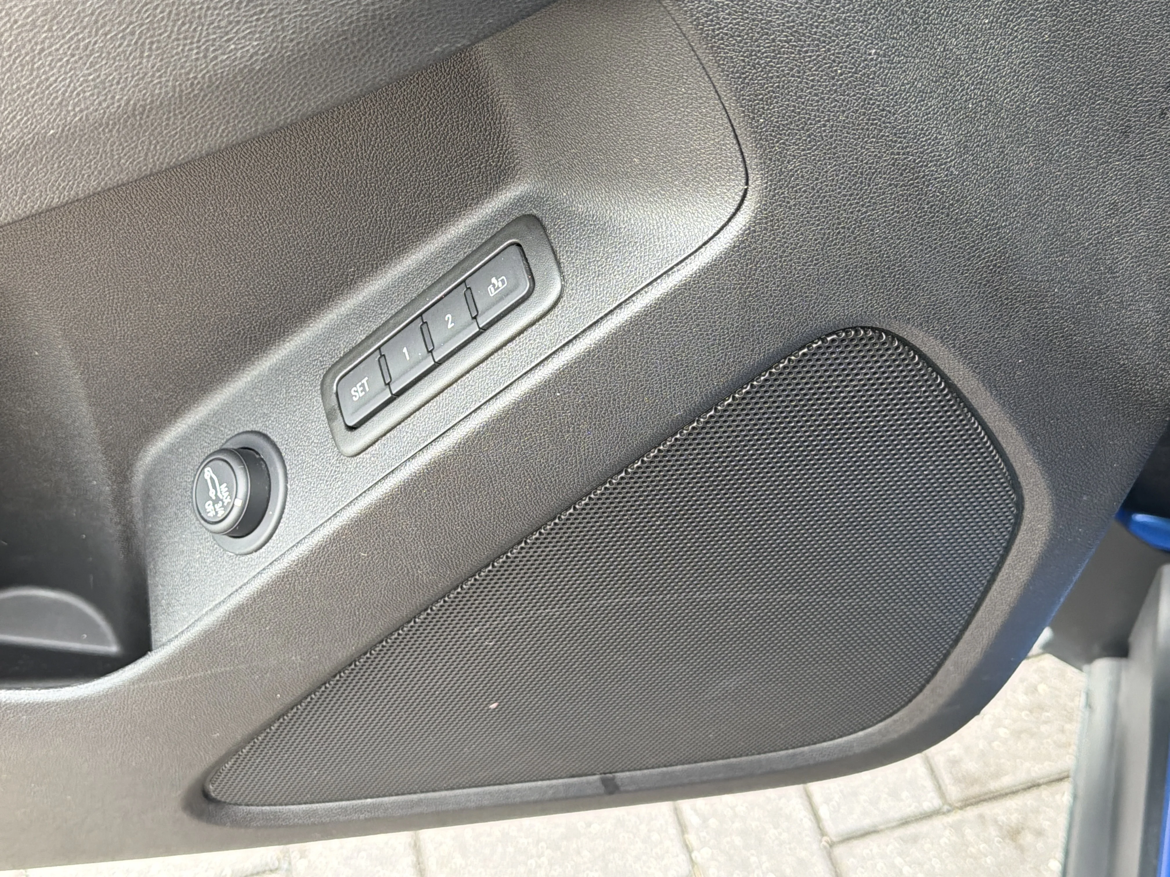 Used 2024 Riptide Blue Metallic Chevrolet Premier image 20