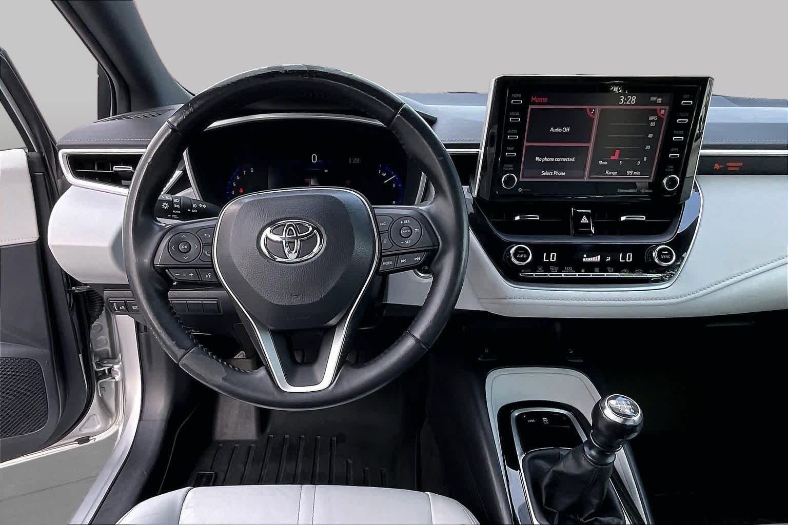 Used 2019 Classic Silver Metallic Toyota XSE image 5