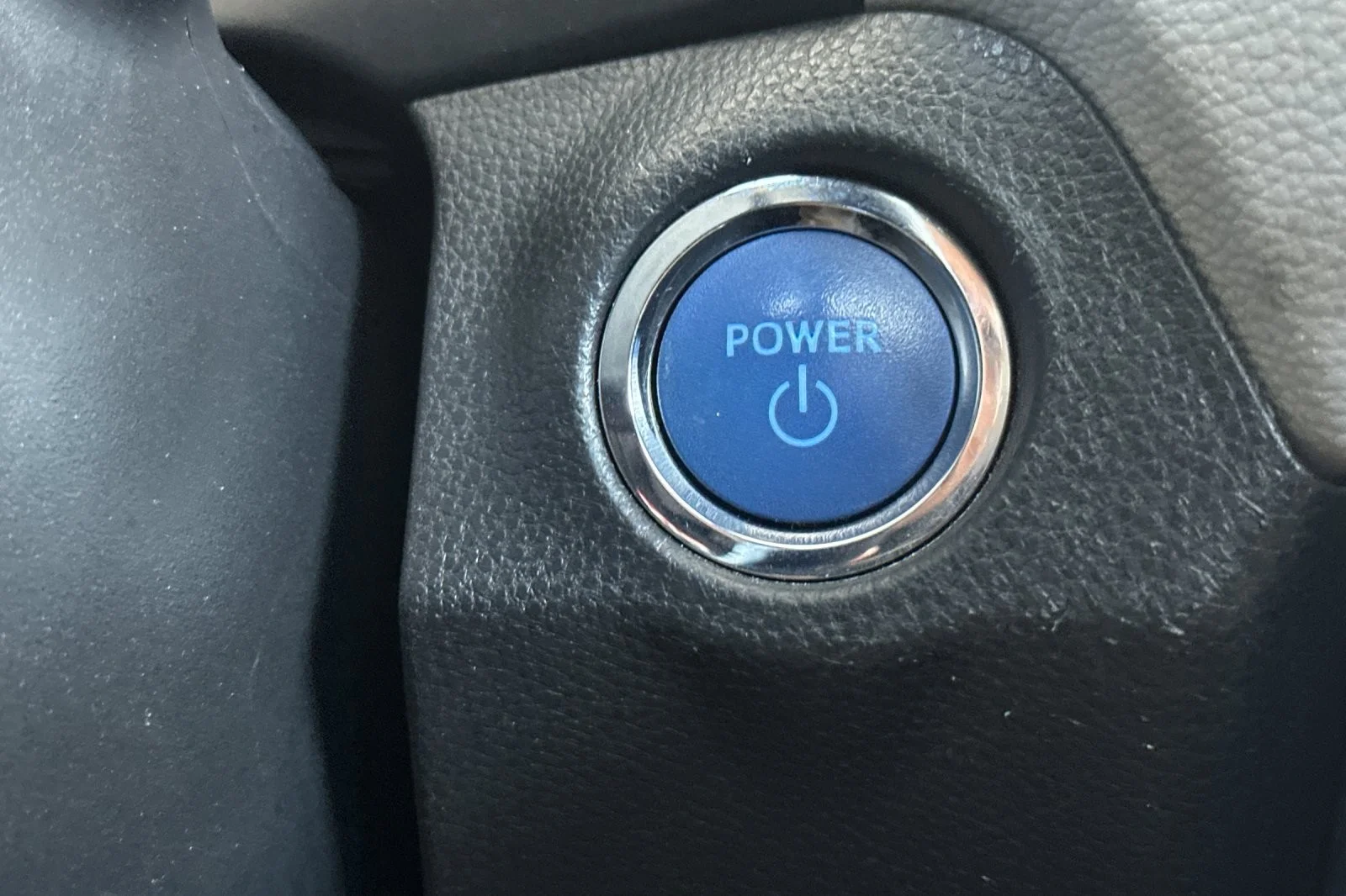 Certified Used 2021 Super White Toyota Hybrid XLE image 21