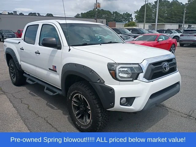 Used 2014 White Toyota Prerunner image 6