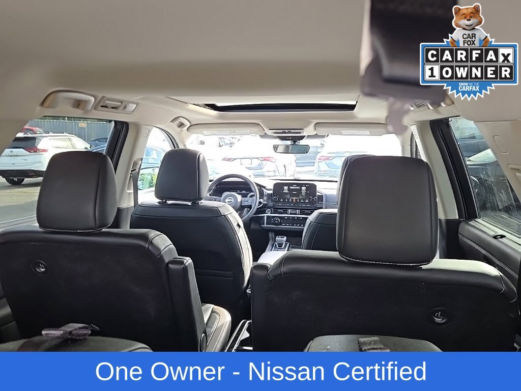 Used 2024 White Nissan Platinum image 10