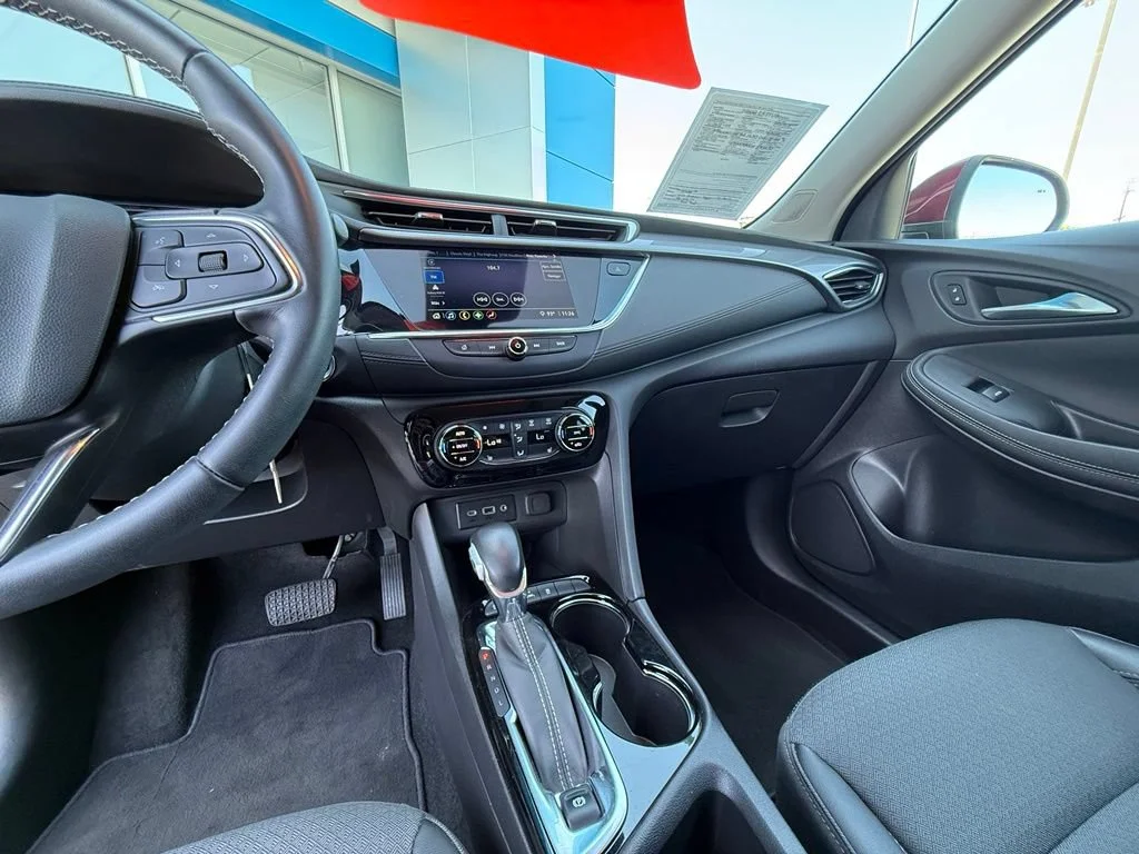 Used 2022 CINNABAR METALLIC Buick Select image 24