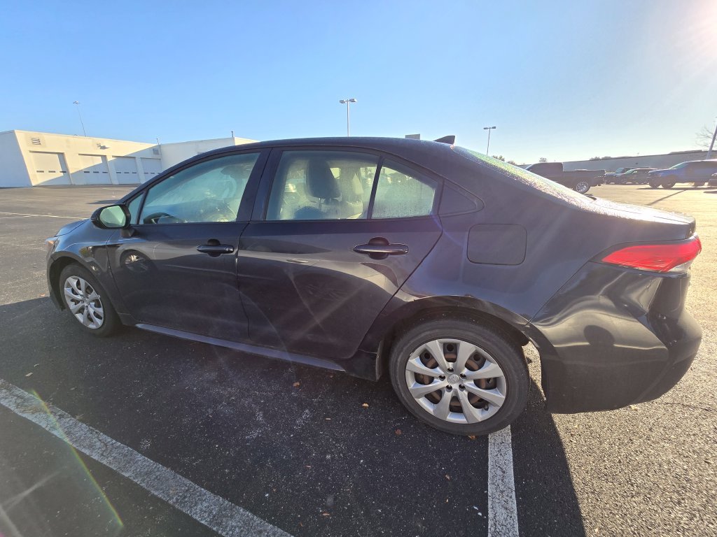 Used 2020 Black Toyota LE image 5