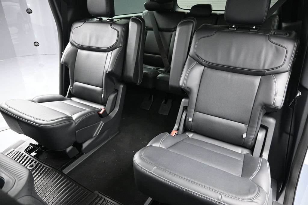 New 2026 Glacier Gray Metallic Tri-Coat Ford Platinum image 20
