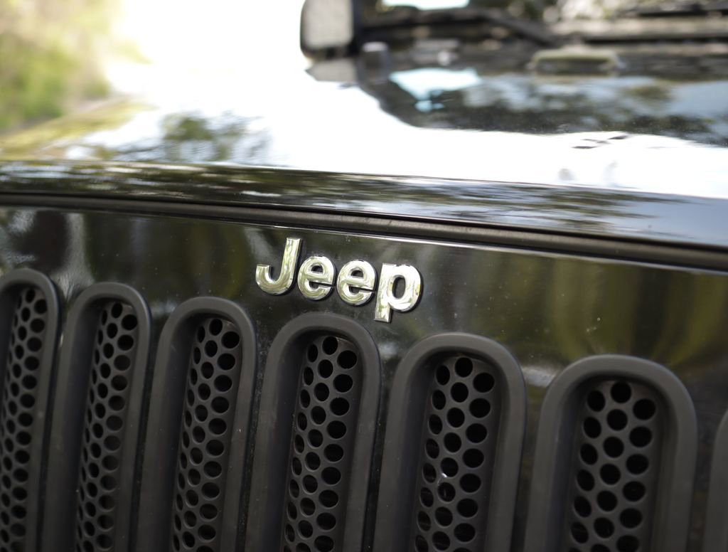 Used 2015 Black Jeep Sport image 26