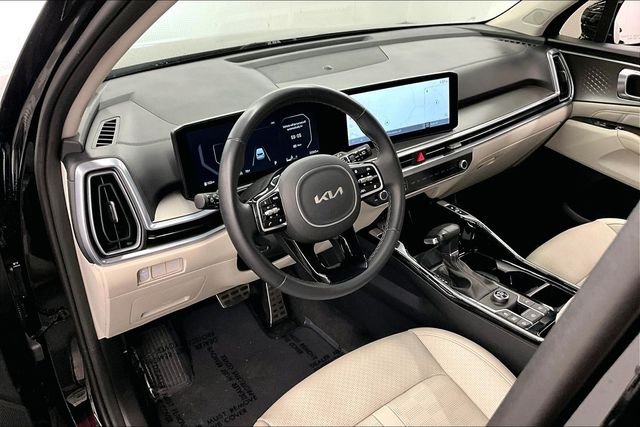 2025 Kia Sorento SX - Photo 16