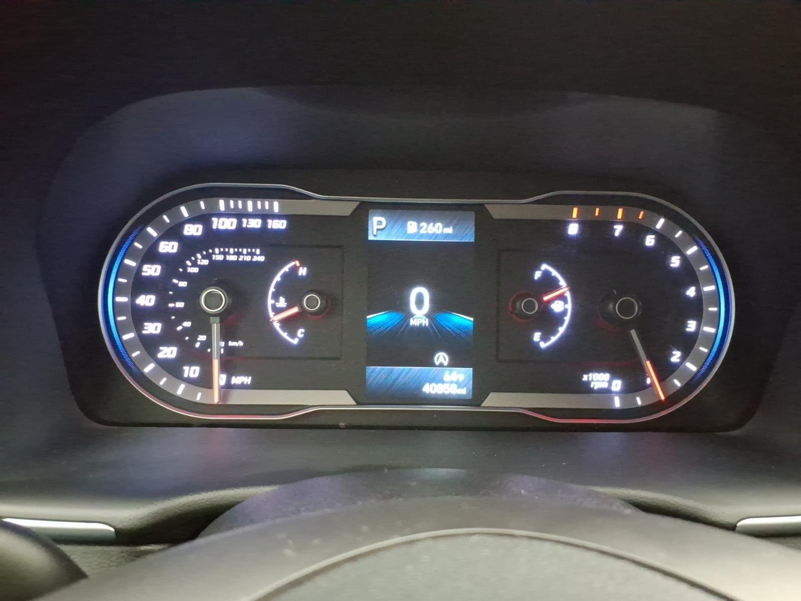 Used 2022 Shimmering Silver Hyundai SE image 12