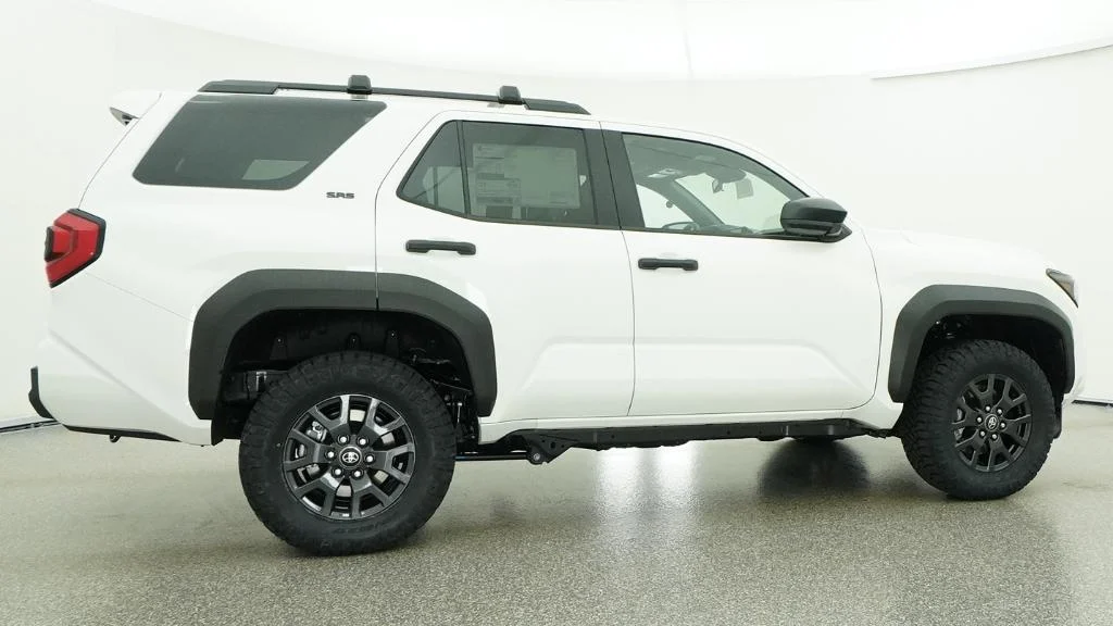 New 2026 Ice Cap Toyota SR5 image 15