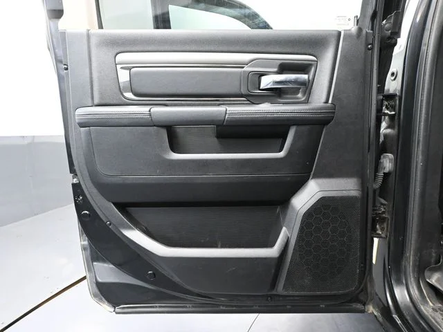Used 2015 Black Ram Sport image 36