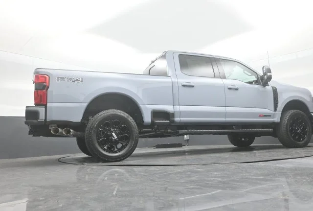 New 2027 Glacier Gray Metallic Tri-Coat Ford F-250® Lariat® image 25