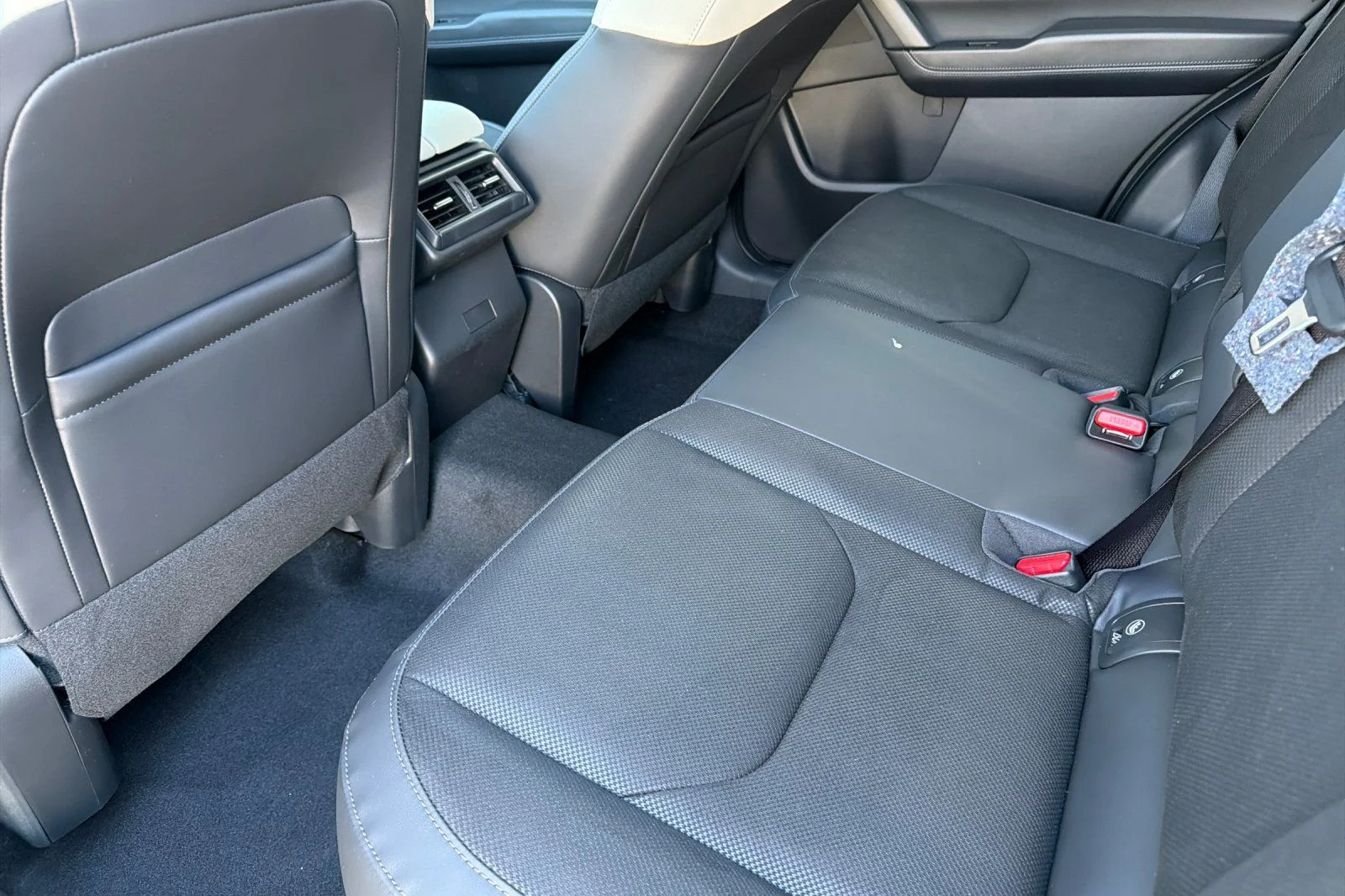 New 2026 Machine Gray Metallic Mazda 2.5 S Preferred AWD image 11