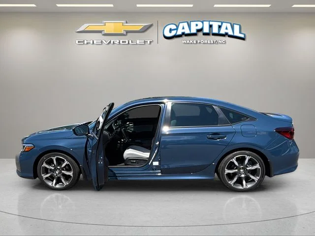 Used 2025  Honda Sport image 9