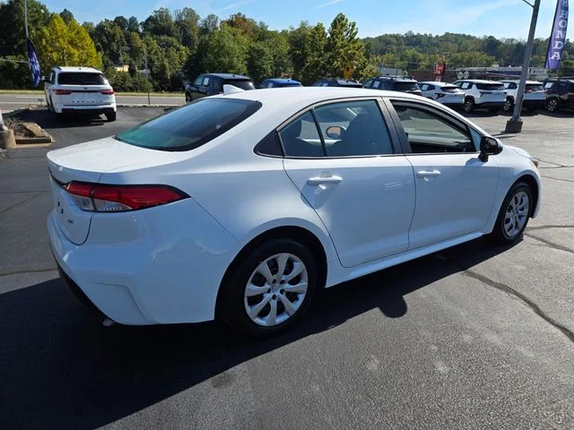 Used 2025 White Toyota LE image 8
