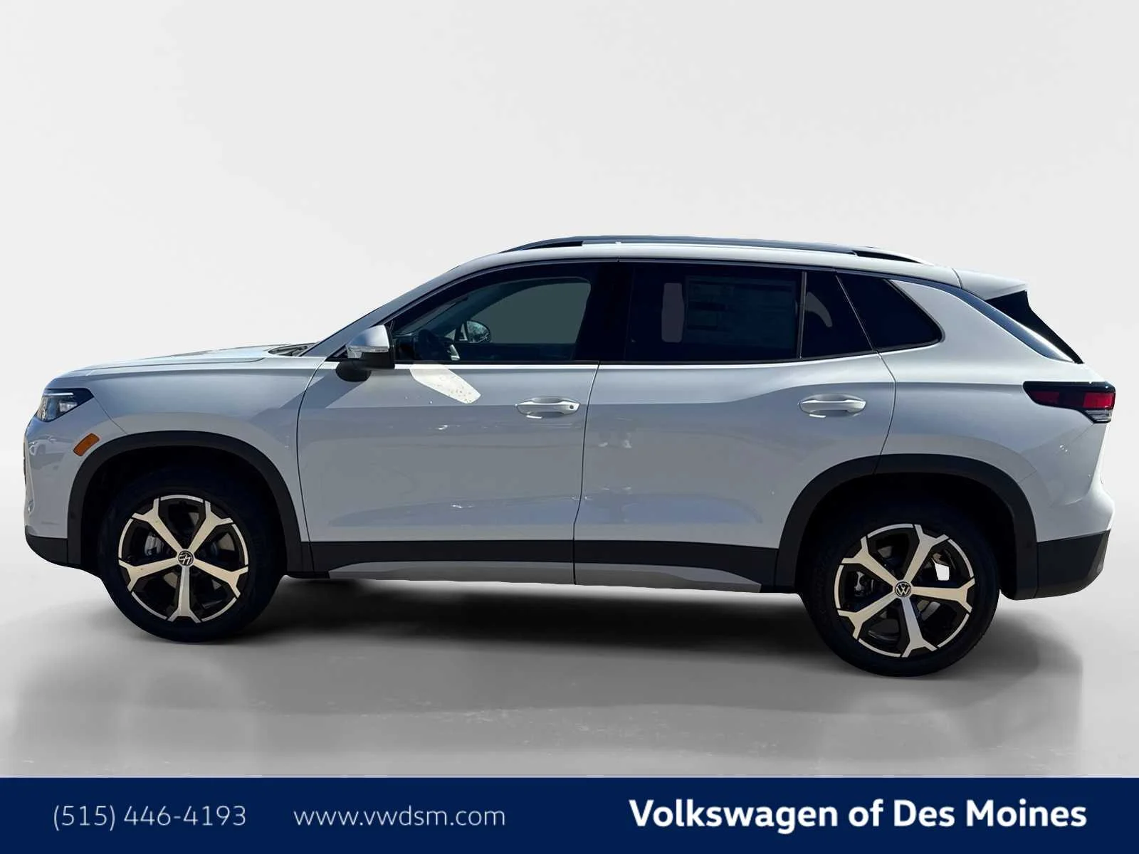 New 2026 Pure White Volkswagen SE image 3