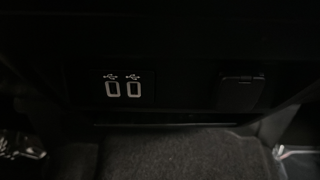 Used 2019 Blue Ford XLT image 27
