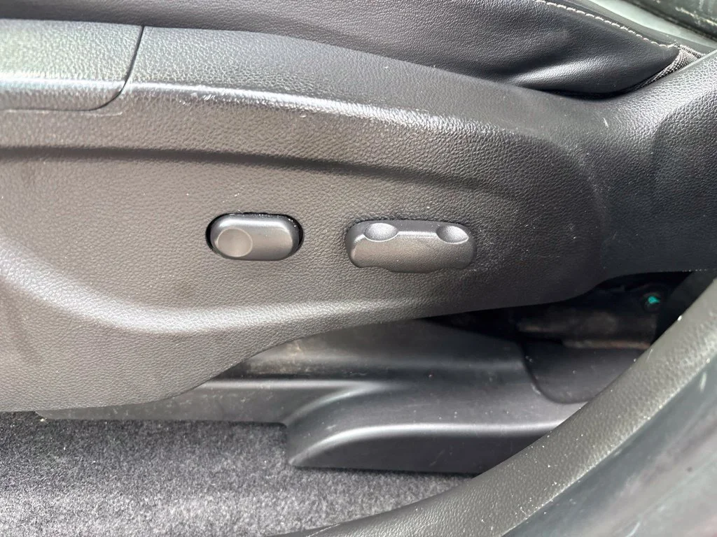 Used 2016 Red Buick Sport Touring image 19