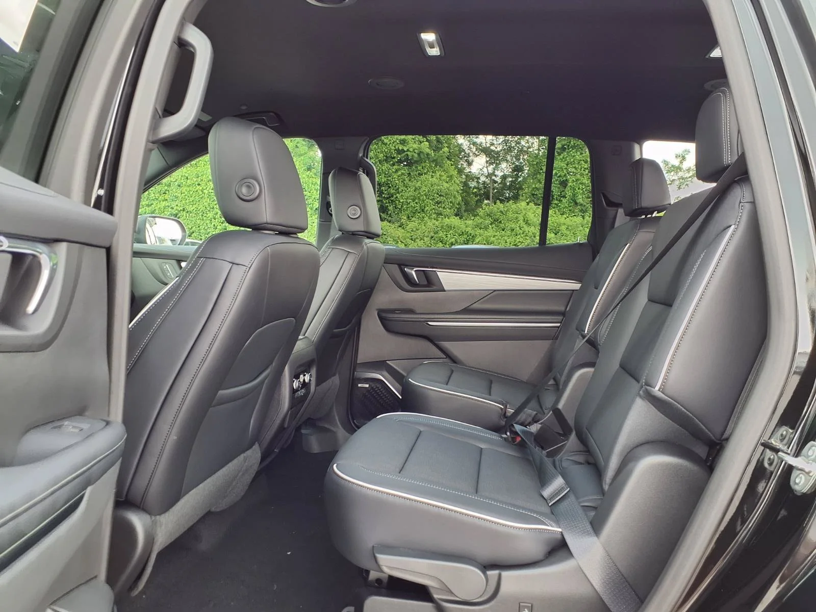 2026 Buick Enclave Preferred - Photo 16