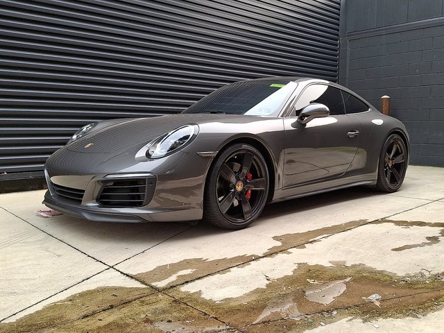 2018 Porsche 911 Carrera 4S