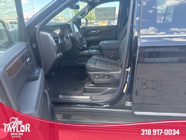 2026 GMC Yukon XL Denali - Photo 11