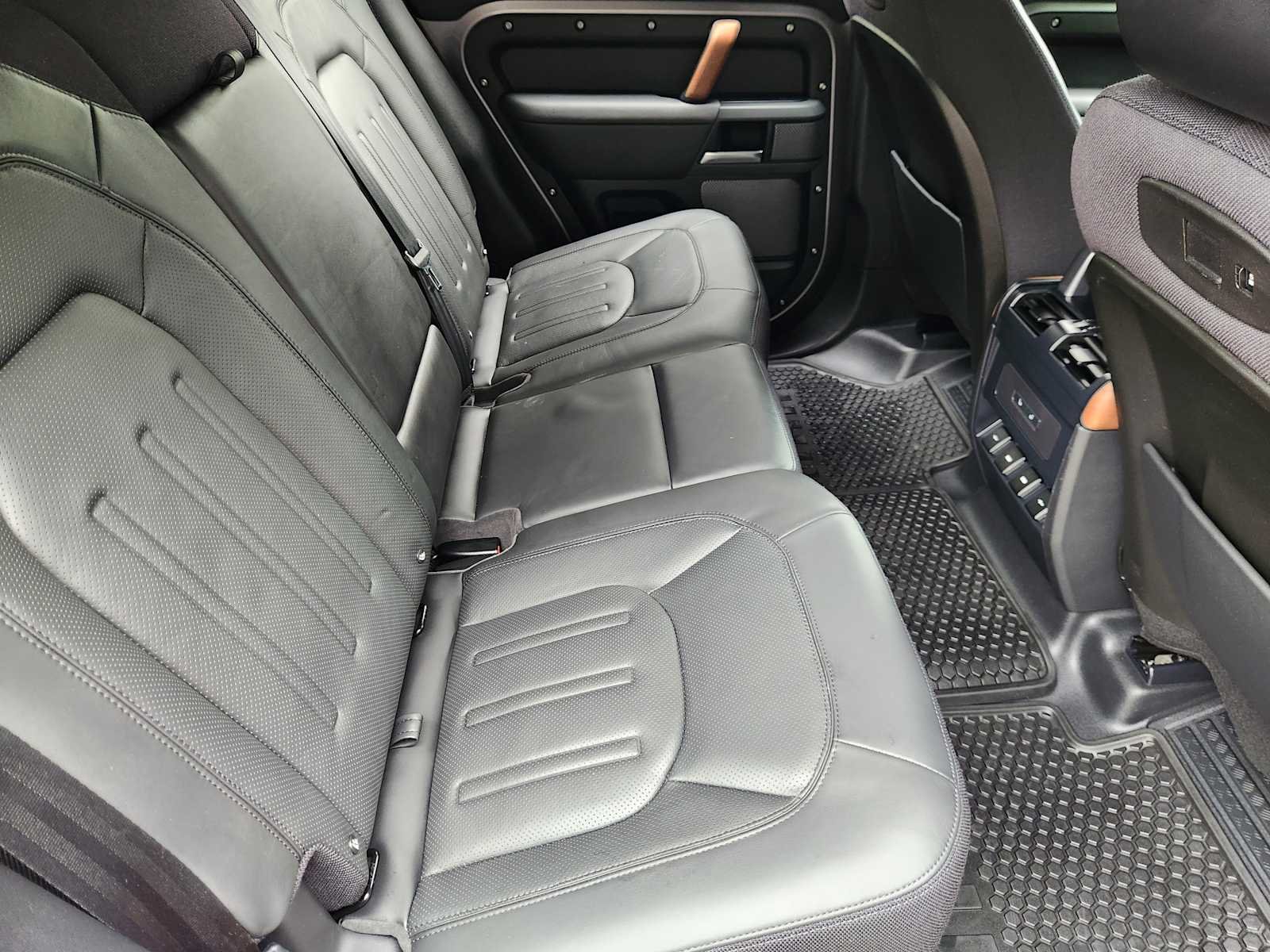 Used 2020 Eiger Grey Metallic Land Rover X image 29