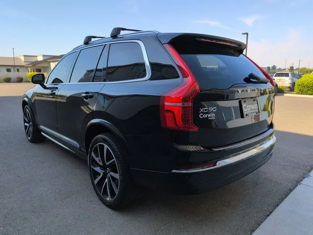 Used 2023 Onyx Black Metallic Volvo  image 5