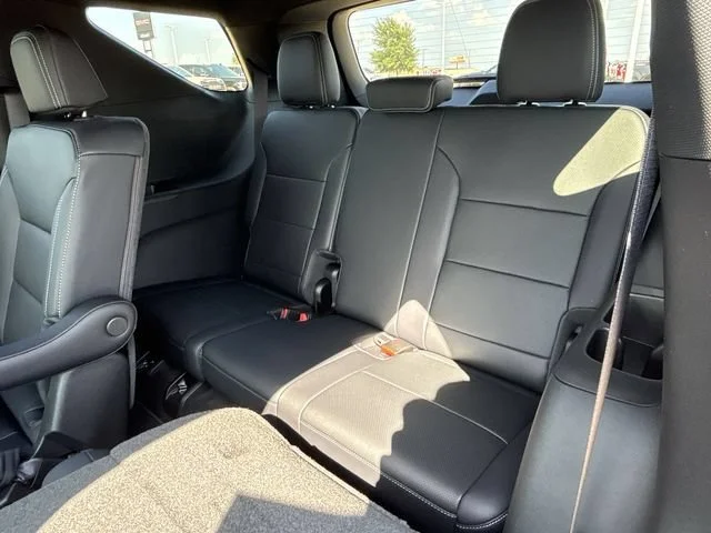 New 2026 Mosaic Black Metallic Chevrolet LT image 27