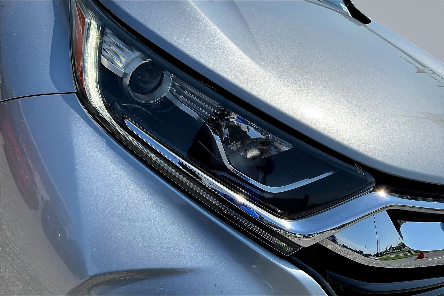 Used 2017 Silver Honda LX image 27